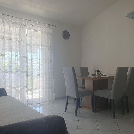 Apartments Garac Дуги-Рат Экстерьер фото