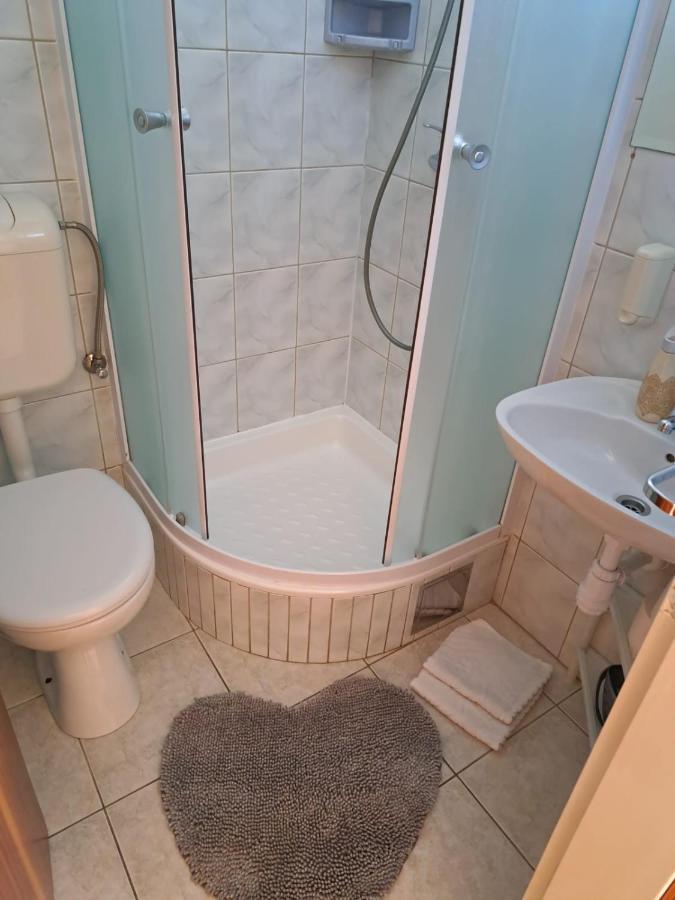 Apartments Garac Дуги-Рат Экстерьер фото