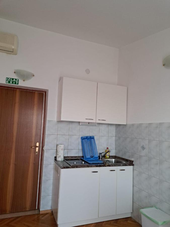Apartments Garac Дуги-Рат Экстерьер фото
