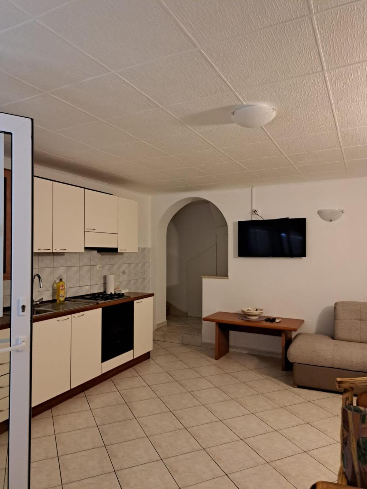 Apartments Garac Дуги-Рат Экстерьер фото