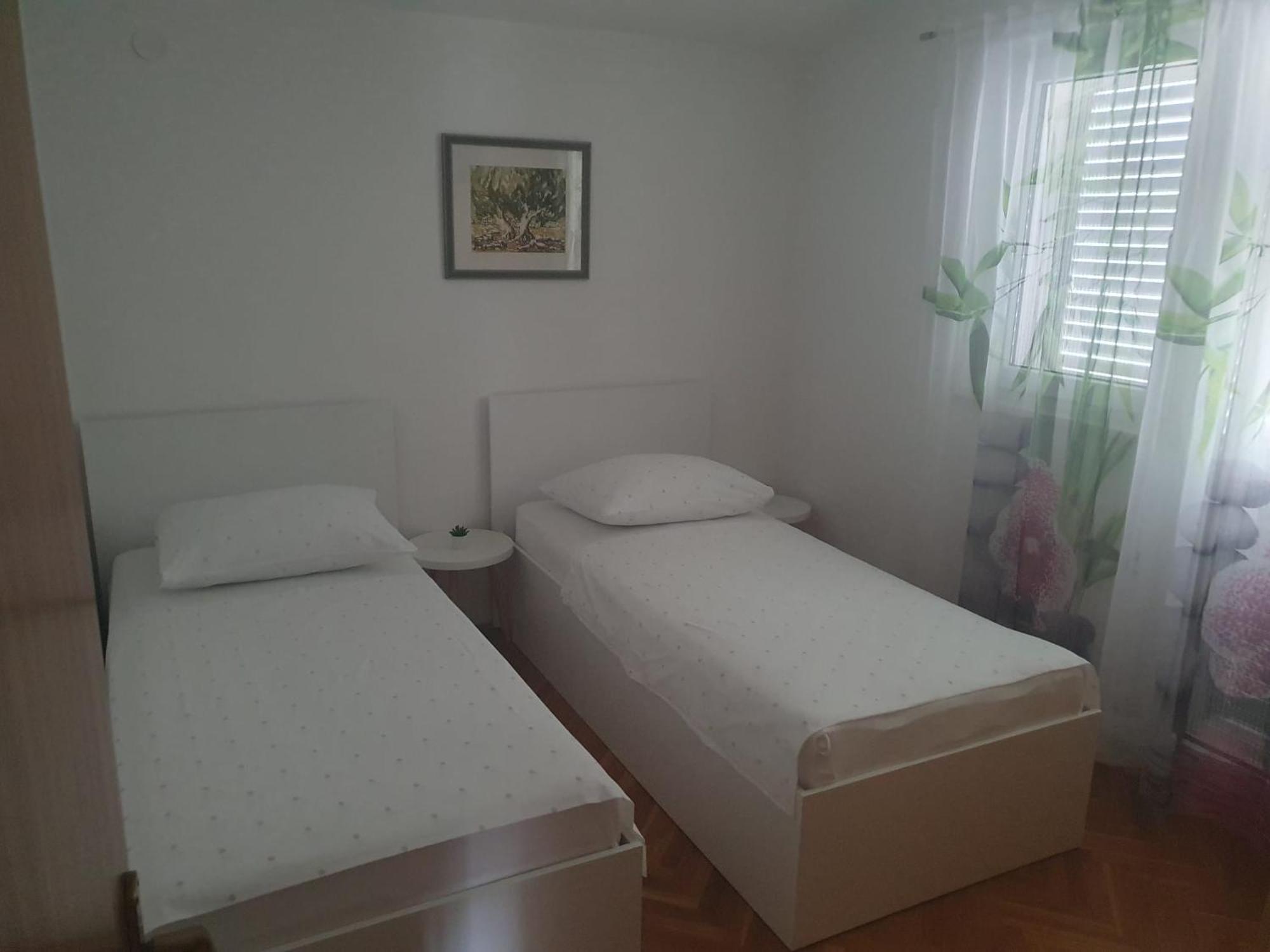 Apartments Garac Дуги-Рат Экстерьер фото